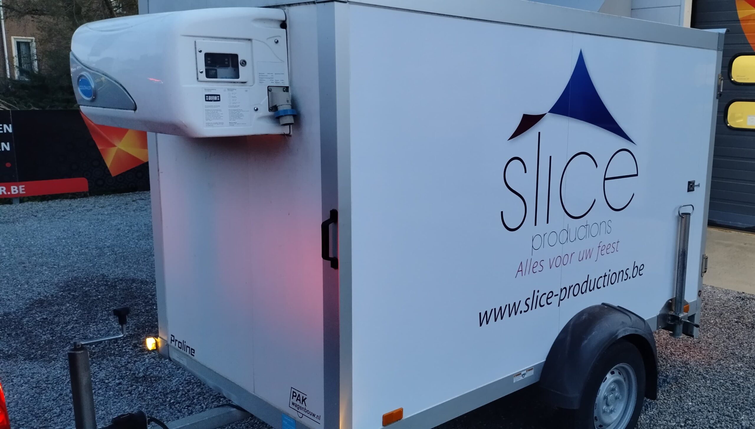 Slice Productions Feestartikel Frigowagen1